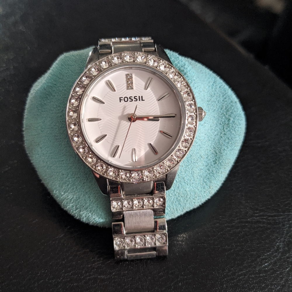 Female fossil watch